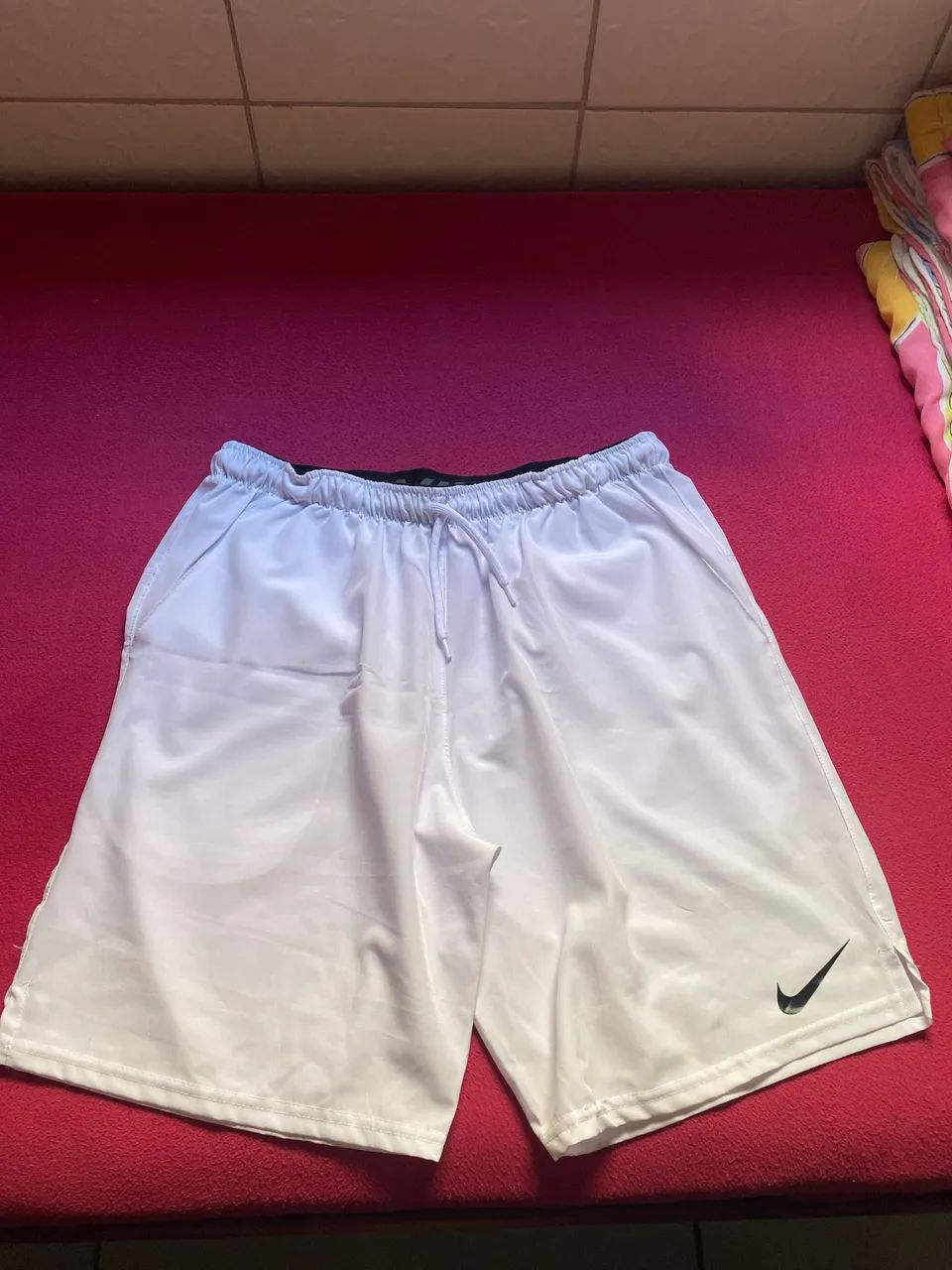Bermuda Nike dry-fit branca  - Foto 3