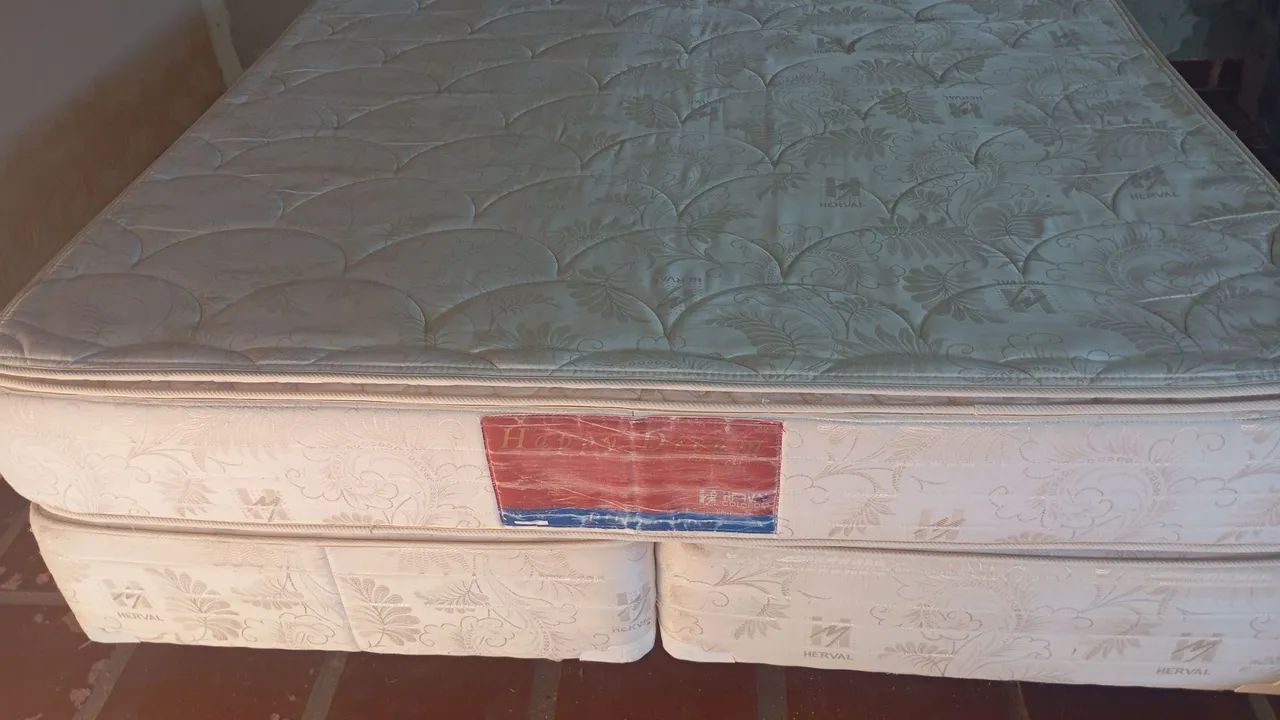 Cama box Queen completa frete grátis 