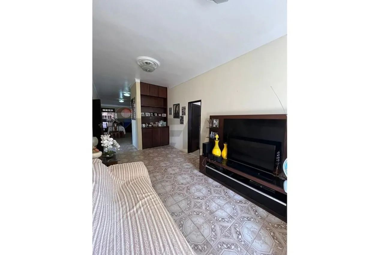 CASA GRANDE COM 3 QUARTOS NO CORDEIRO - Foto 2