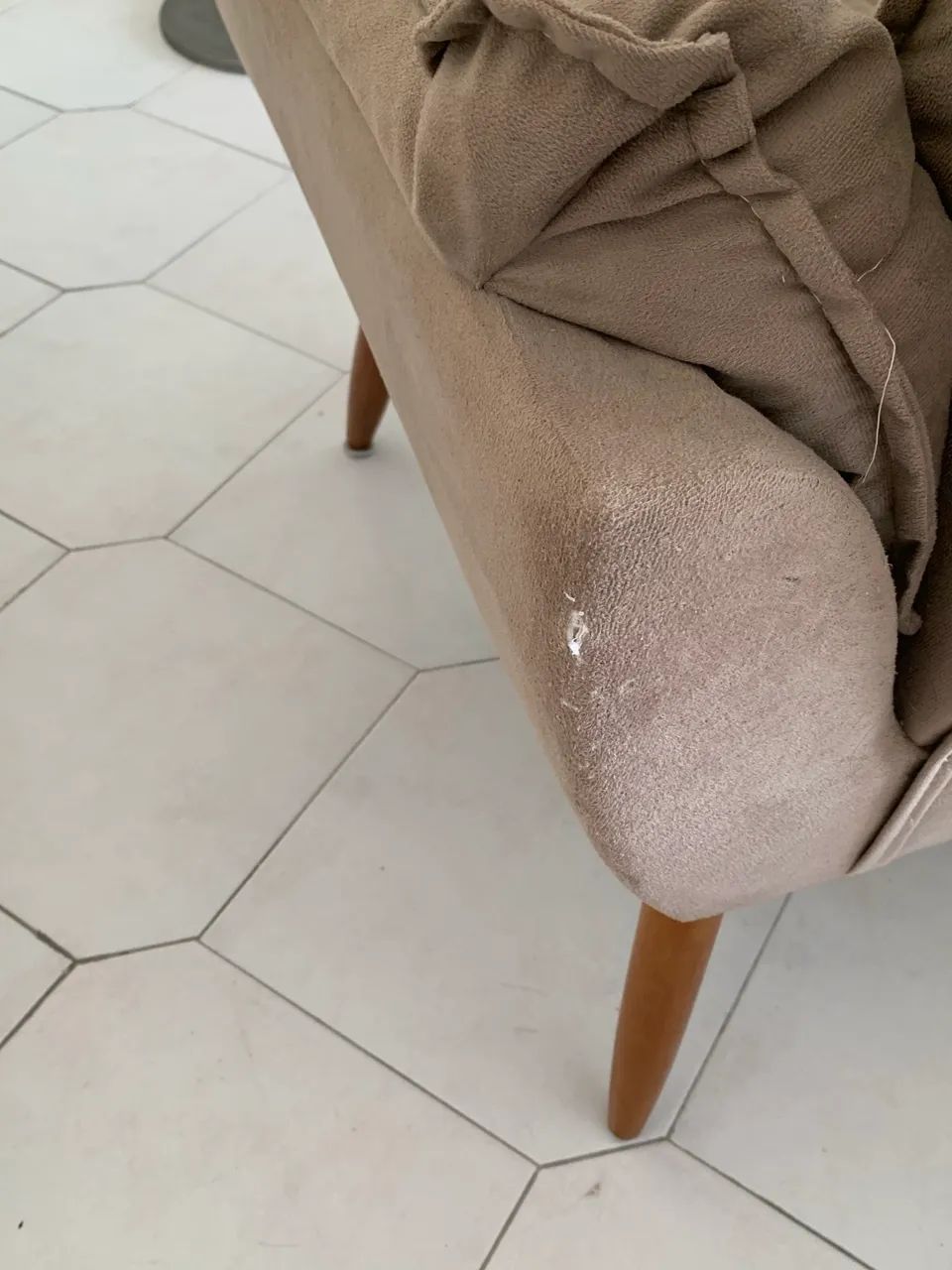 APENAS 170!! Duas poltronas lindas para a sala  - Foto 4