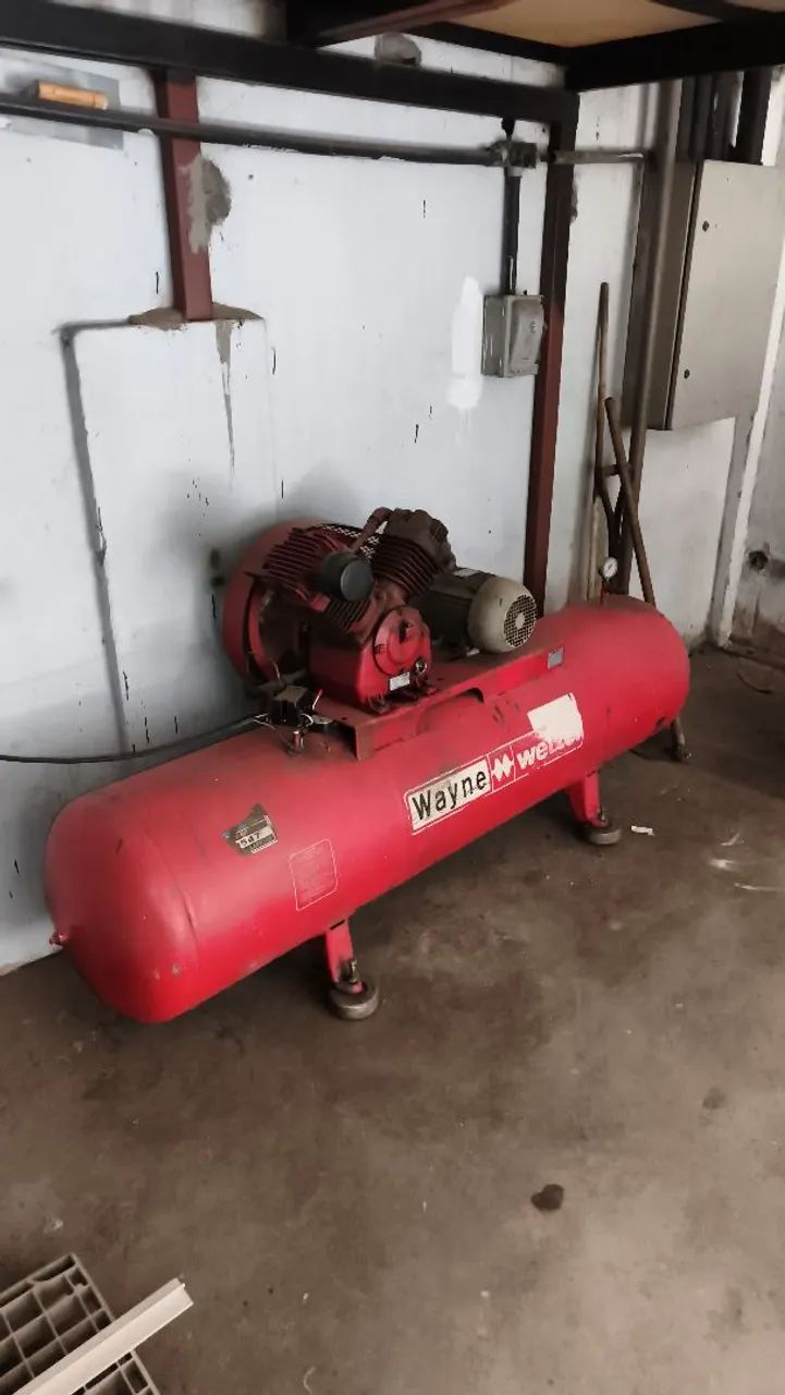 COMPRESSOR DE AR WAYNE WETZEL 20 PÉS