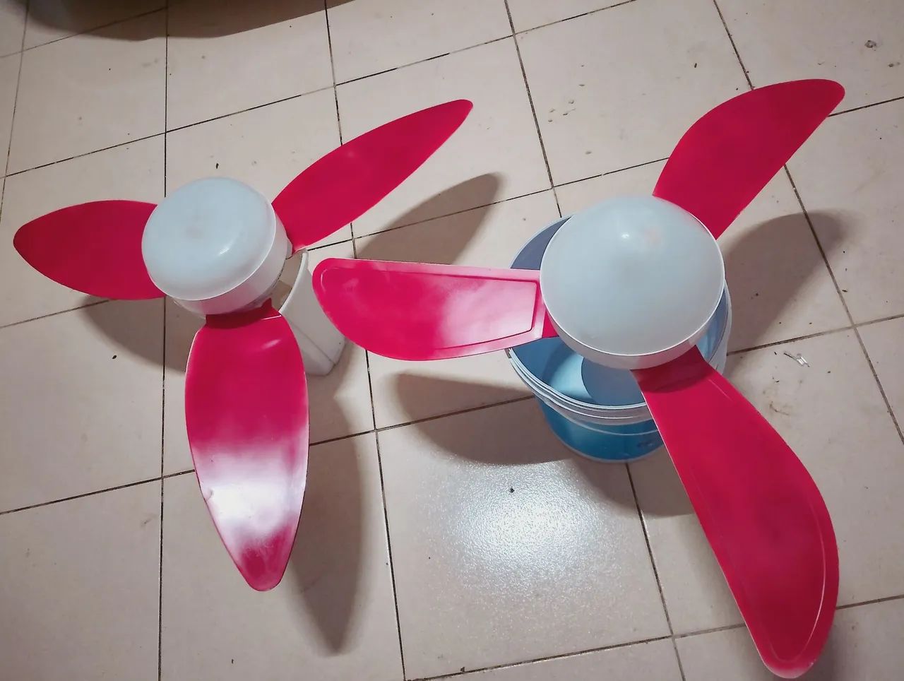 Vende-se dois ventiladores de teto  - Foto 2