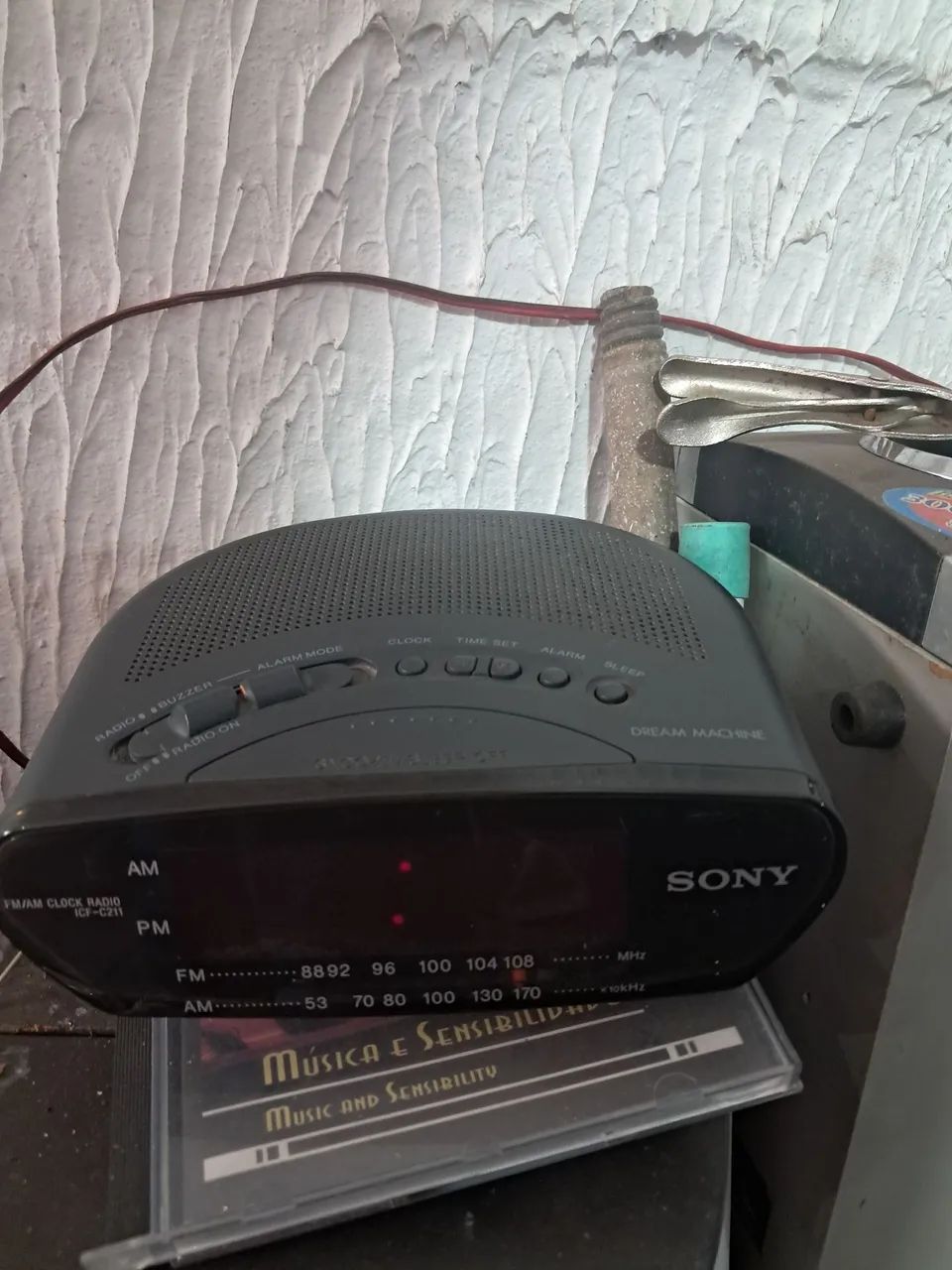 Radio relogio sanyo - Foto 4