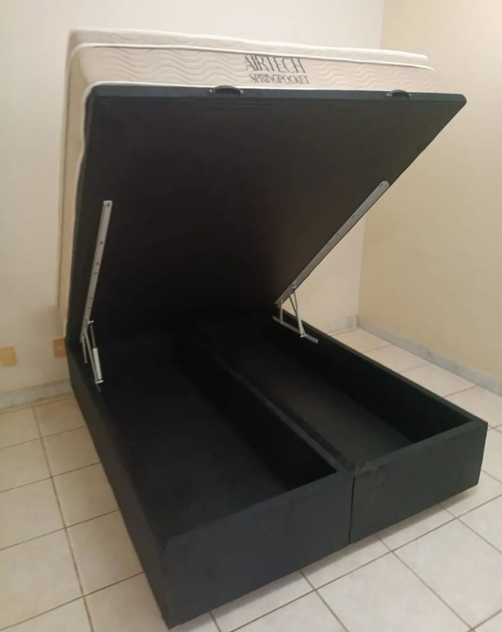 Cama box baú Queen size colchão Ortobom 