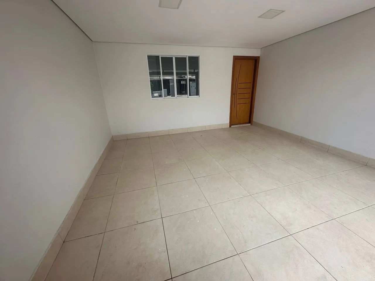 Vendo casa nova recém construída 