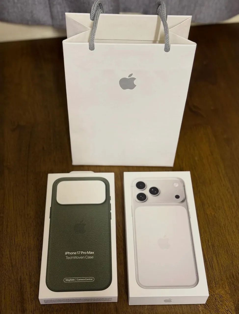 iPhone 17 pro Max NOVO 