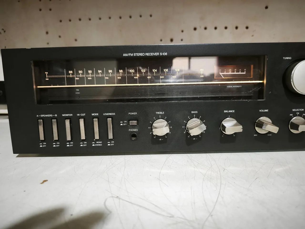 Lindo Receiver Gradiente modelo S106