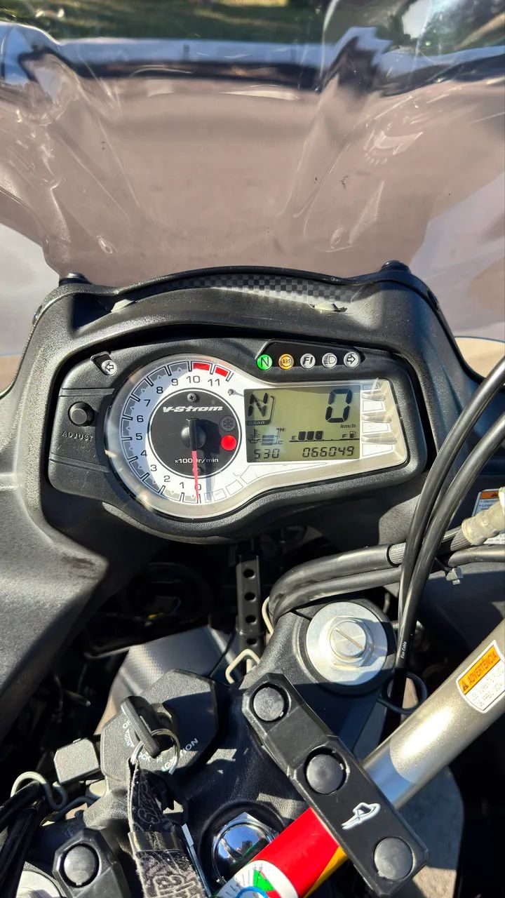 Vendo Suzuki V STRON 650.  - Foto 3