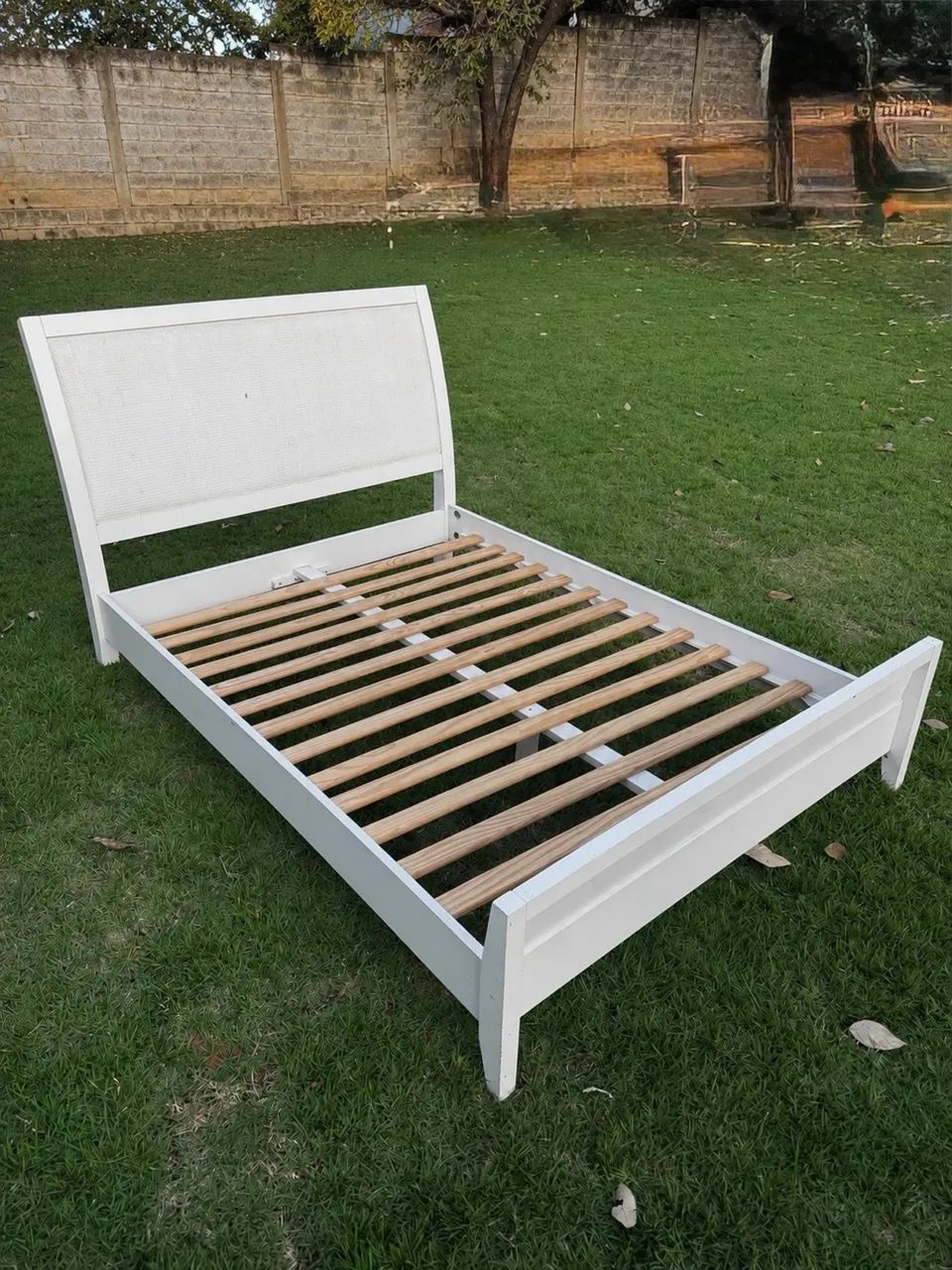 Cama casal branca  - Foto 5