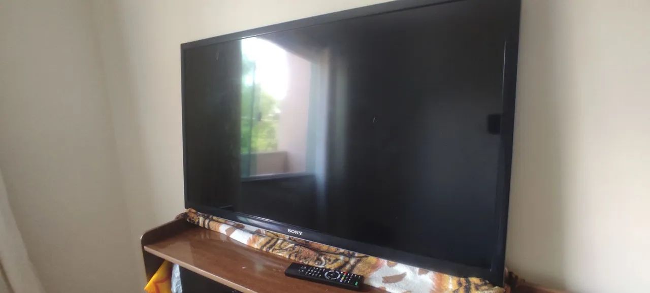 Sony KDL-46EX655 ? 46"