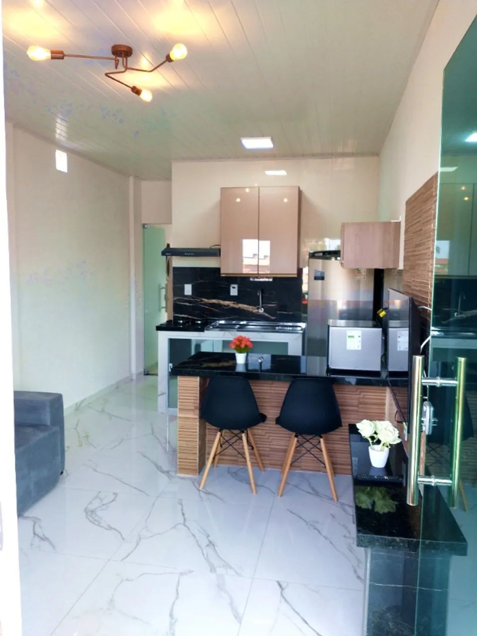 Kitnet mobiliado próximo praia - bairro Ataláia - Foto 2