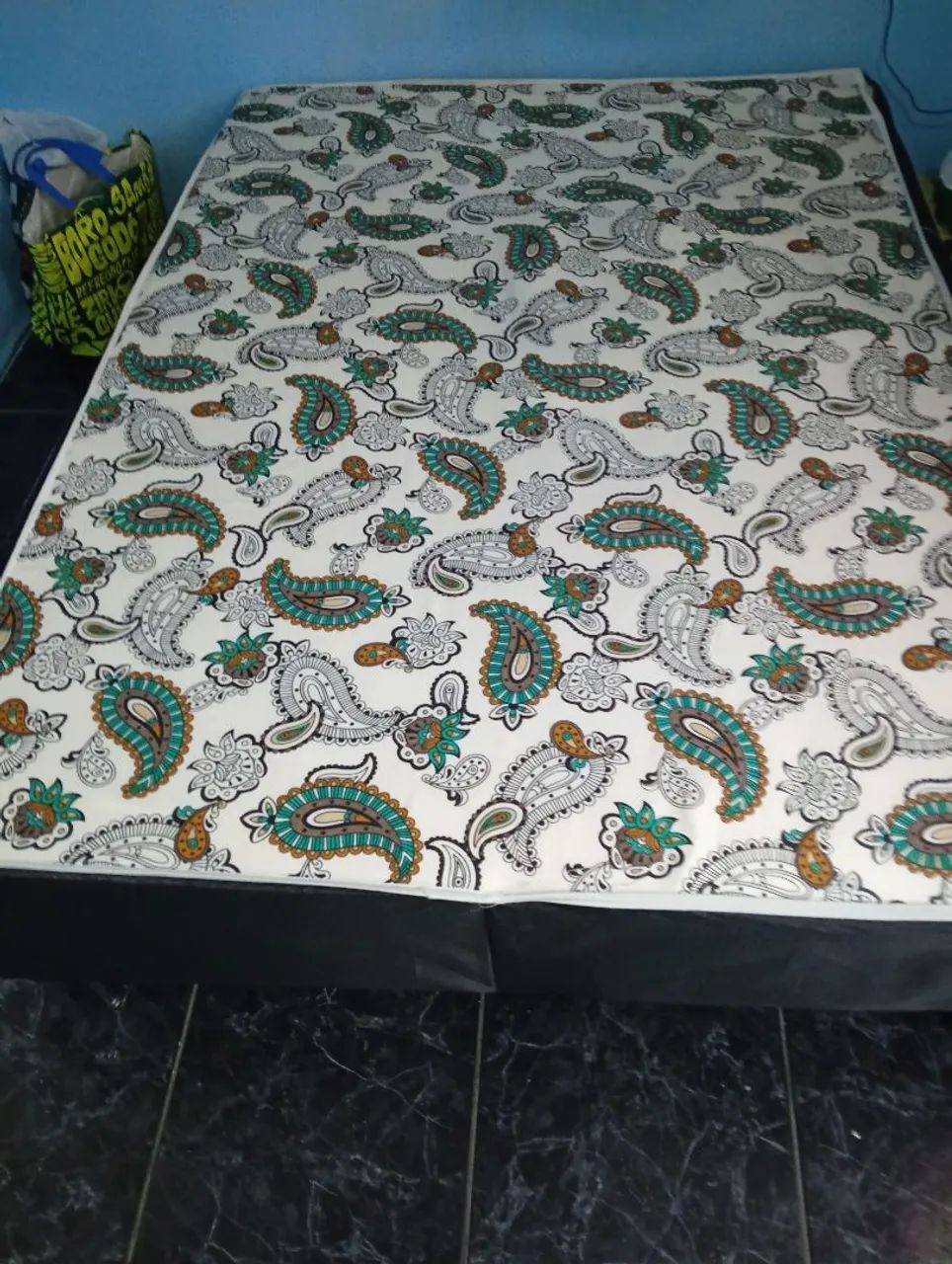 Cama box