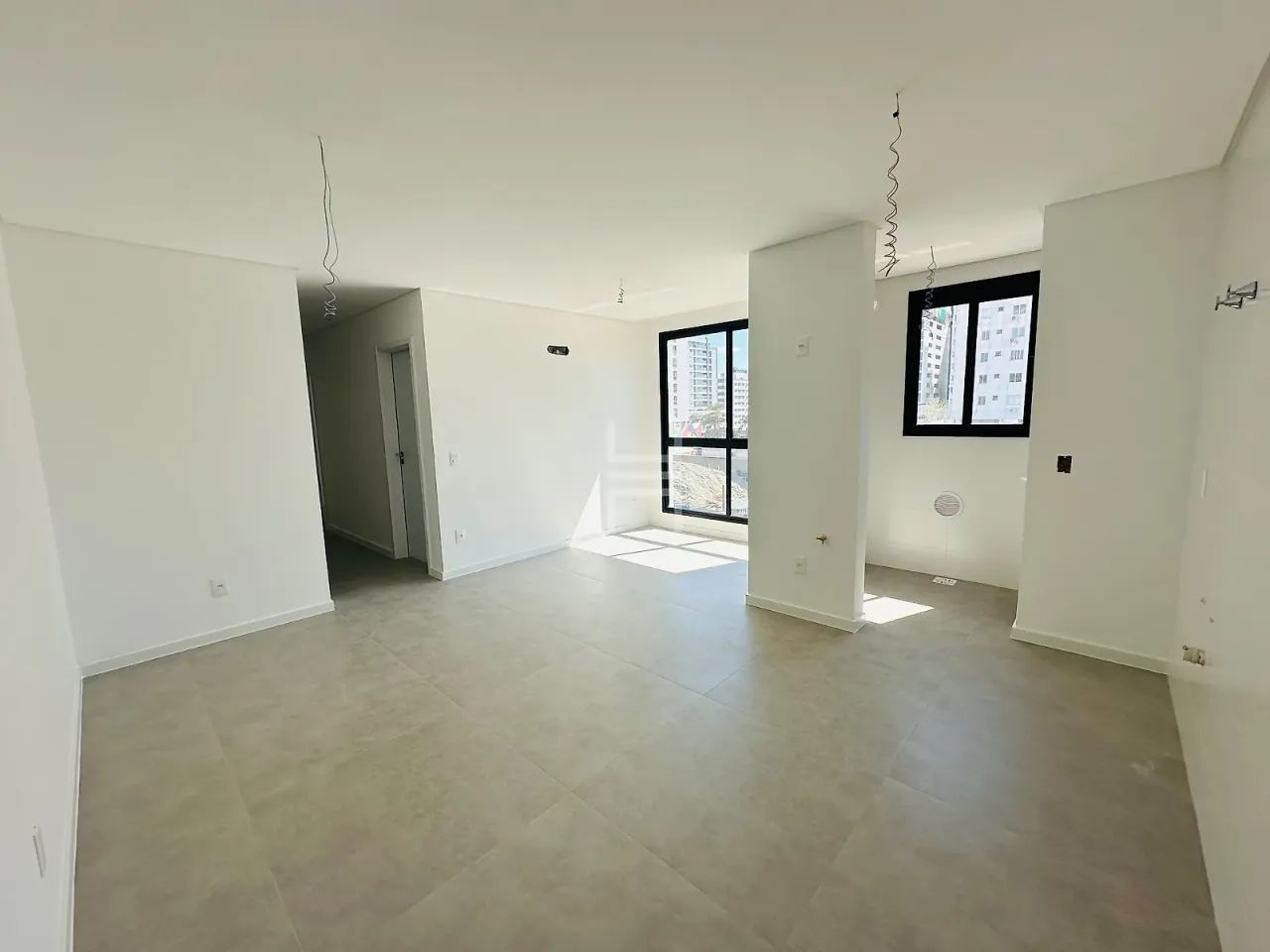 Apartamento na Pedra Branca, com 3 dormitórios sendo 1 suíte - Foto 4