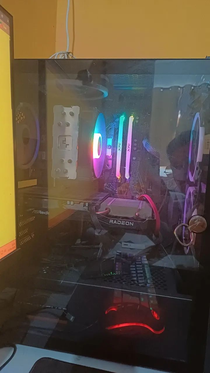 Pc Gamer rx 6600 e R5 5500 com  16gb ram + 1TB - Foto 2
