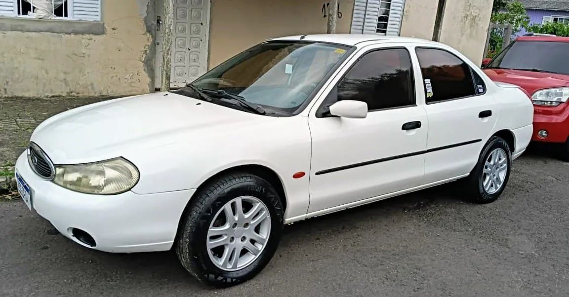 Ford Mondeo CLX 2.0i 4P MEC 1997