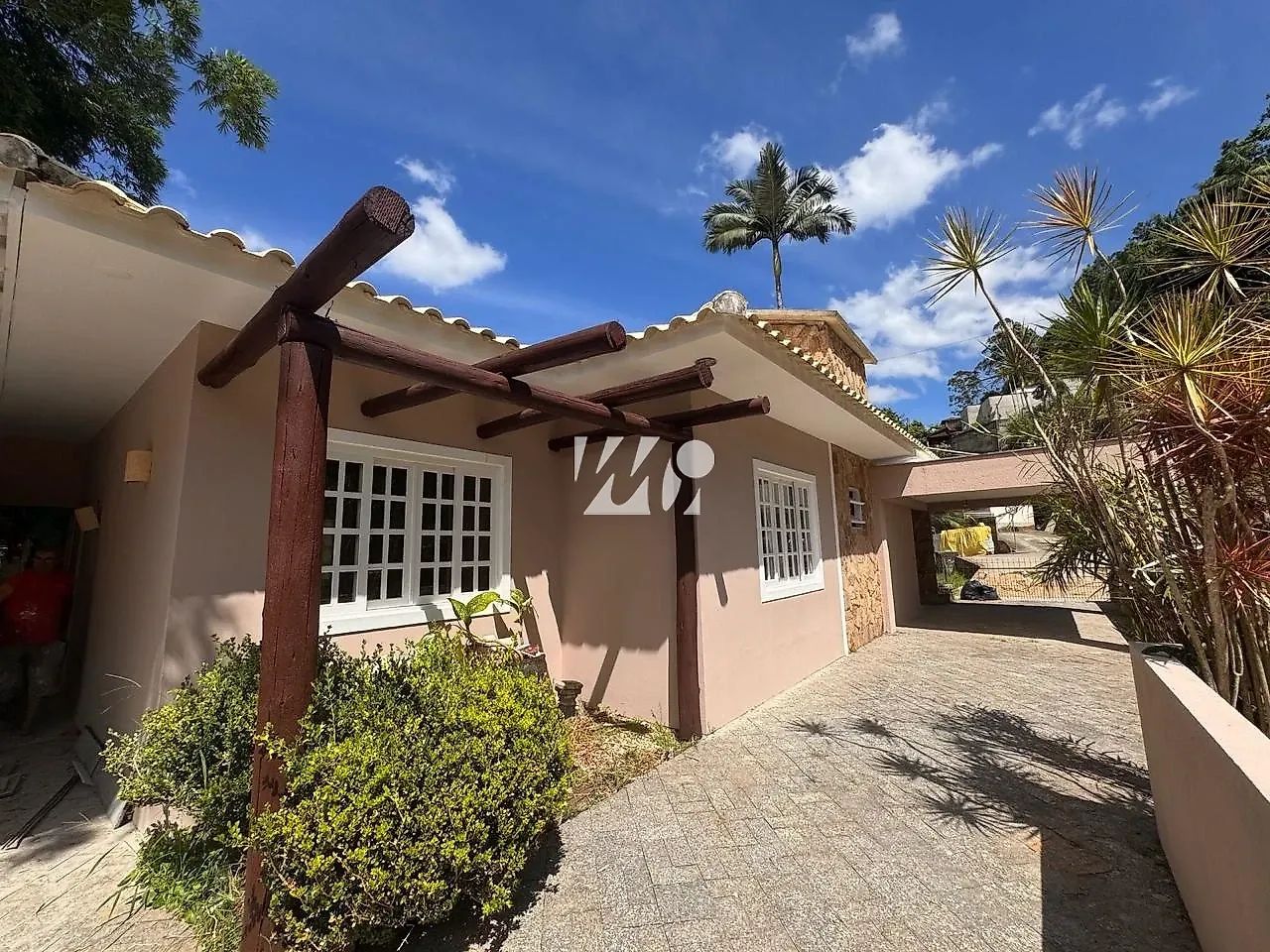 Casa 3 Quartos com 1 Suíte e 127m² - ... - mrt