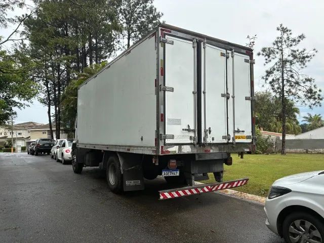 CARGO 1717 REFRIGERADO  - Foto 4
