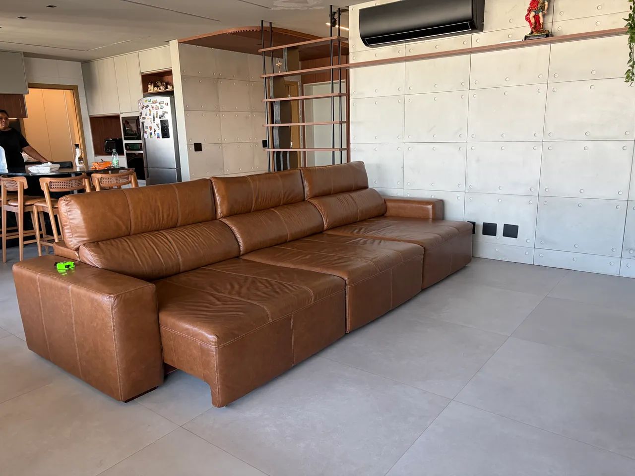 SOFA ALTO PADRAO RETRATIL COURO LEGITIMO 3,60m