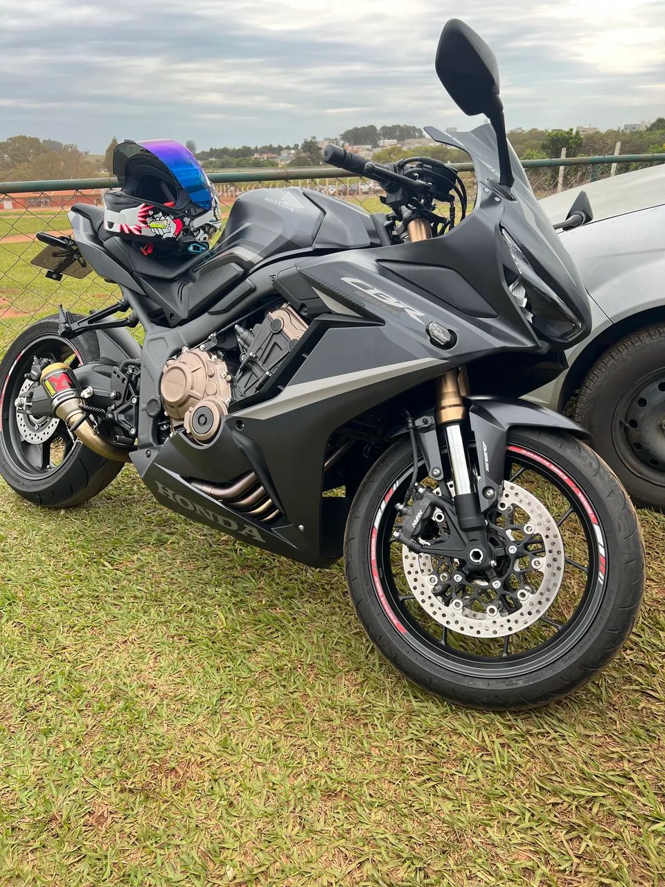 Cbr 650 r  - Foto 4