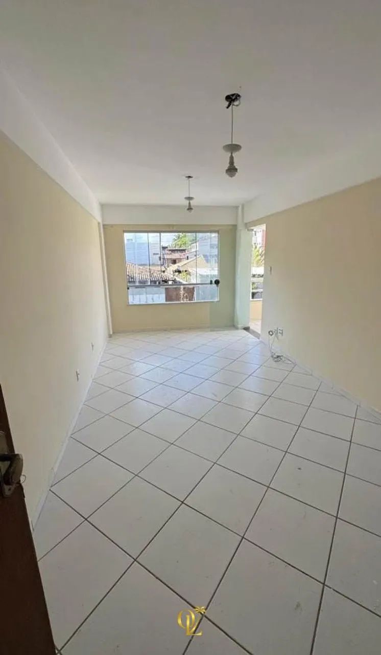 Apartamento 2/4 com Vaga Coberta para Locação  68 m² - Foto 2