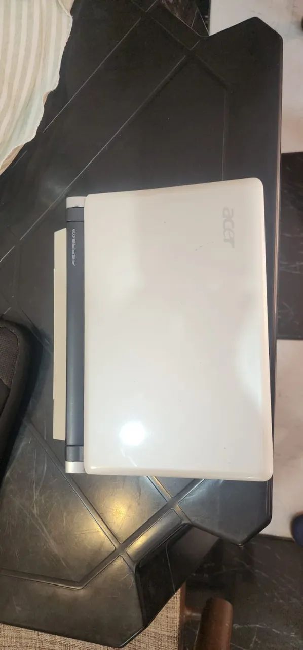 Notebook Acer Aspire One - Compacto e Funcional (Usado)