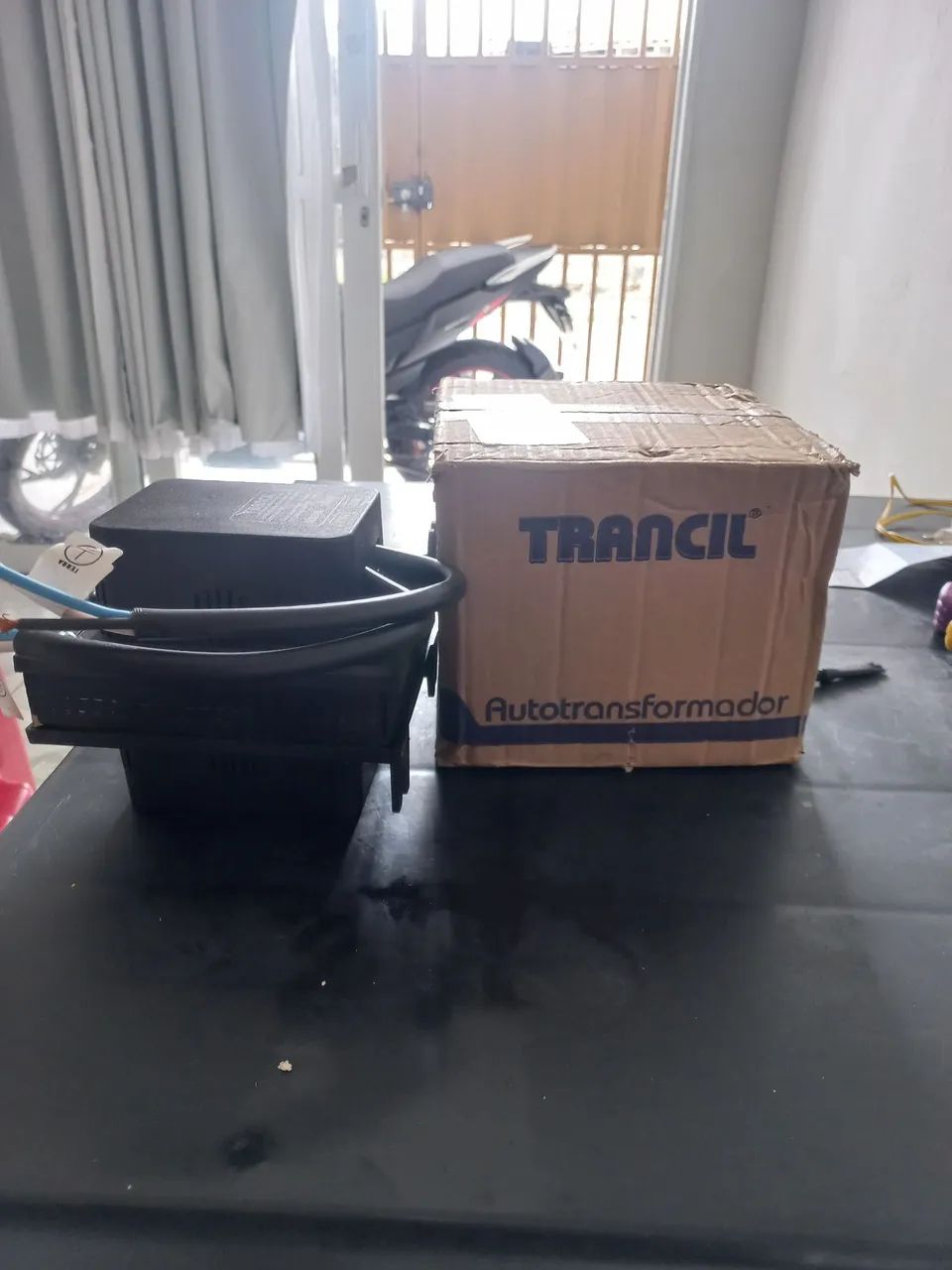 Transformador nunca usado.
