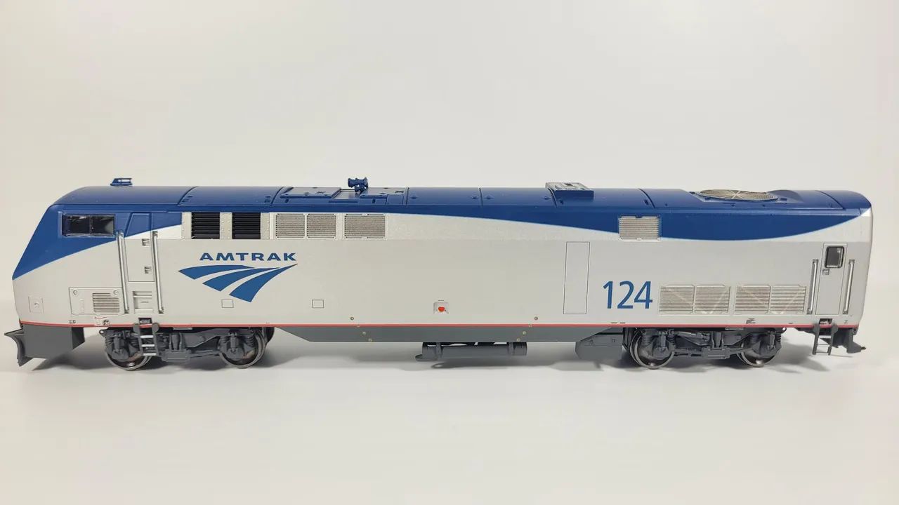 Locomotiva HO Athearn P42DC Amtrak #124 - Foto 4