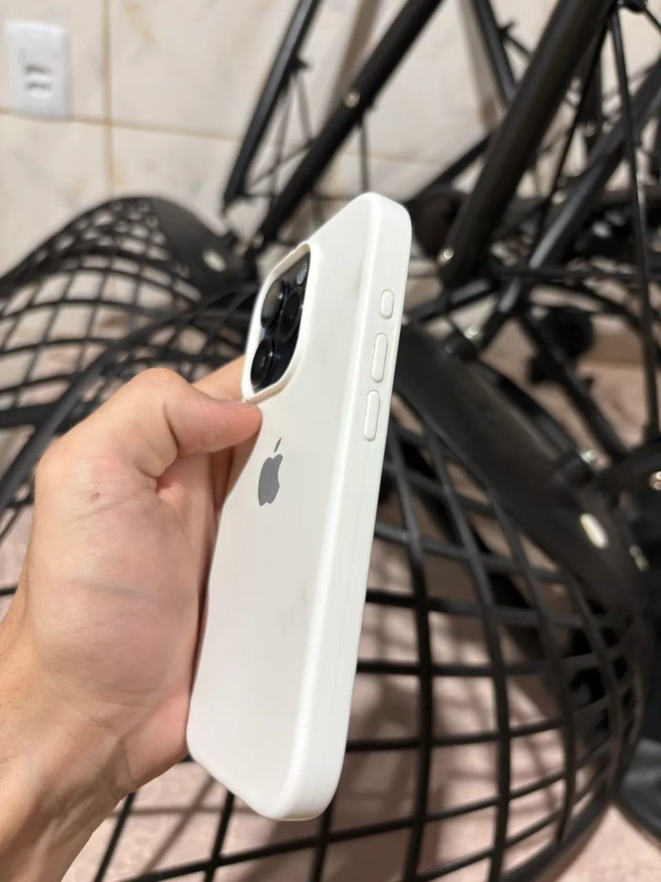 iPhone 15 PRO - Foto 3