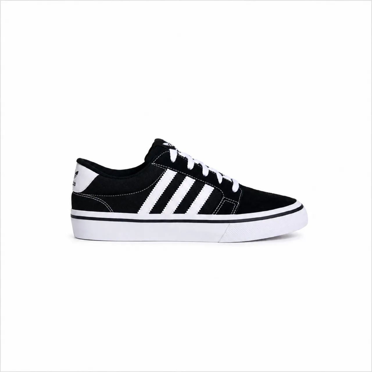 Tênis adidas  