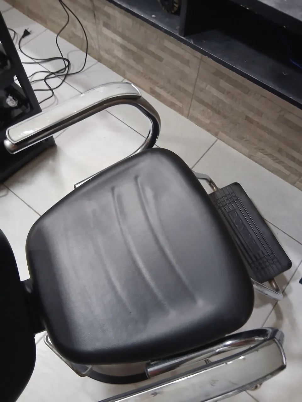 Cadeira de barbearia profissional  - Foto 5