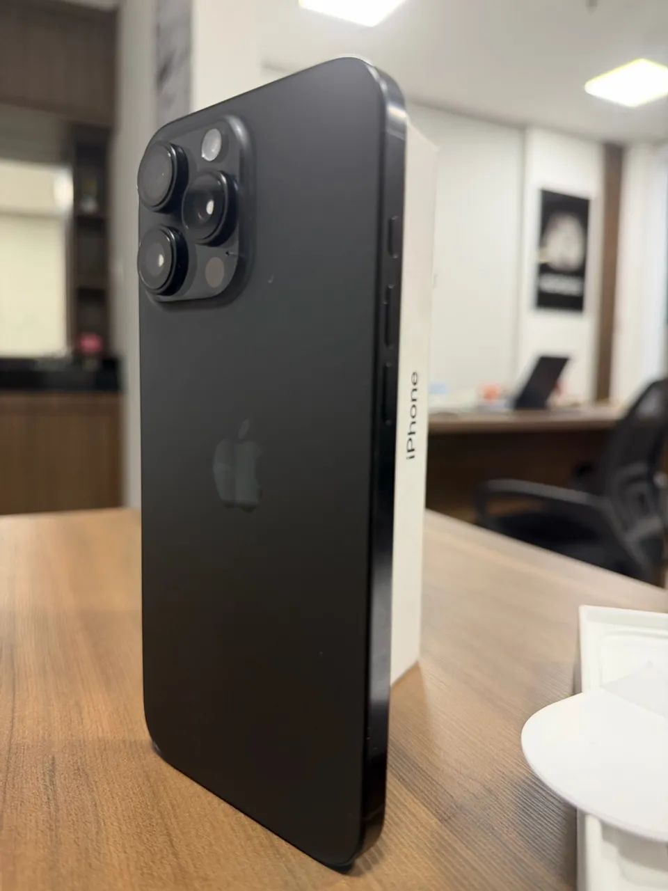 Iphone 16 Pro Max 512g - Foto 3