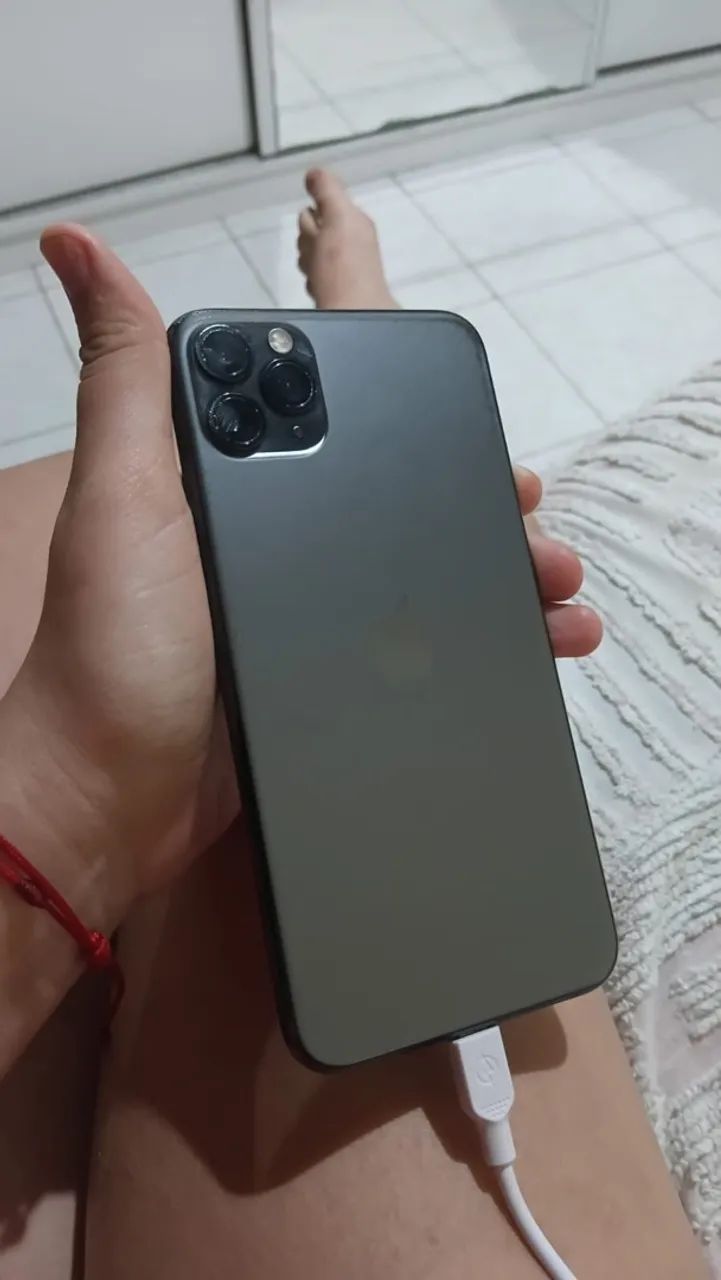iPhone 11 Pro Max  - Foto 2