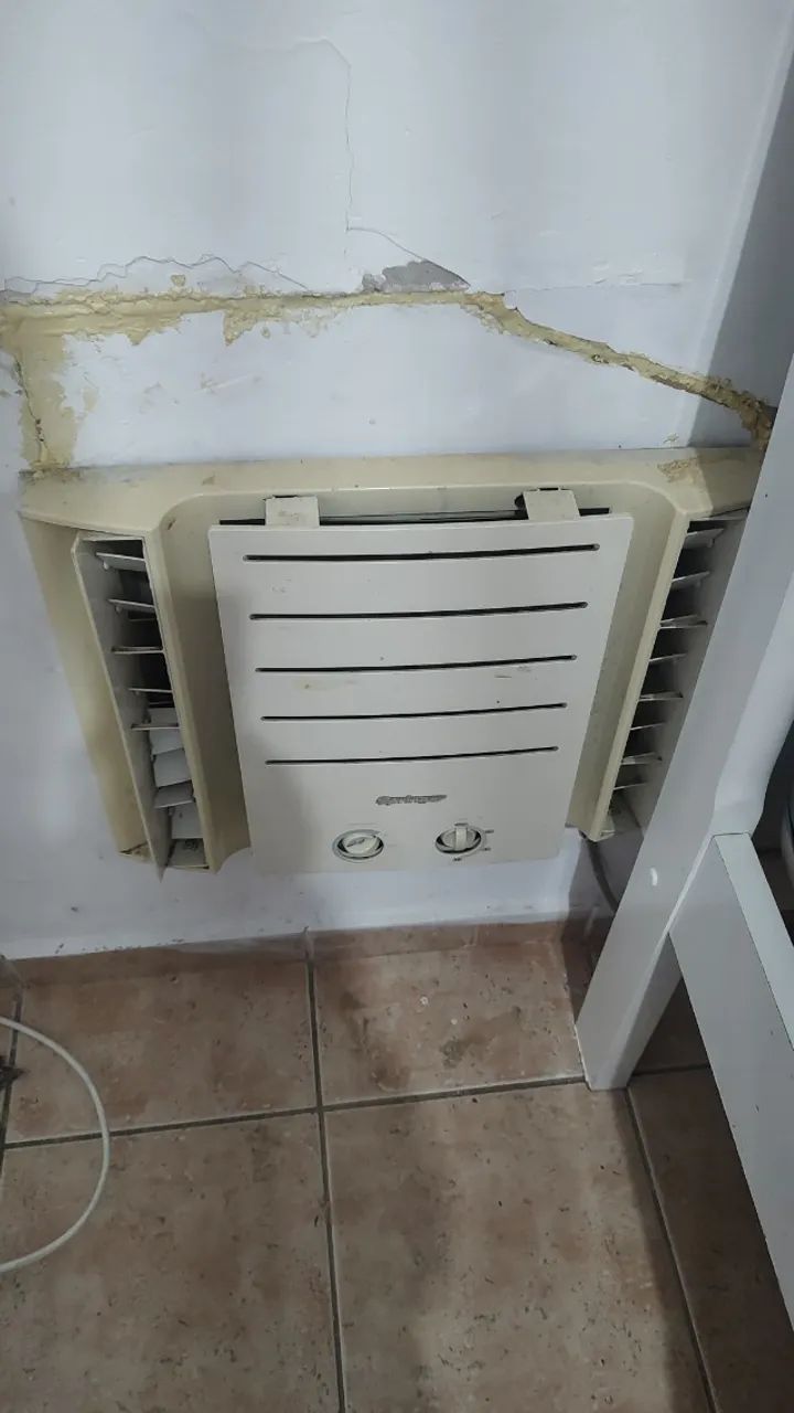 Aparelho de ar condicionado 7500 BTUs 