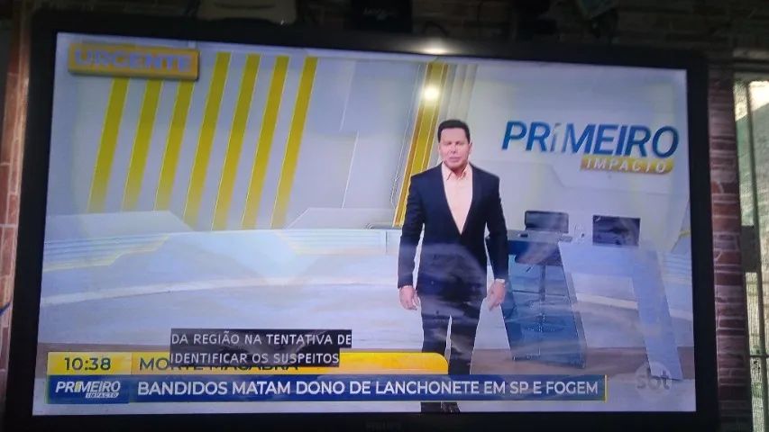 TV Philips 55 polegadas LCD com manchada tela tem guerra trocar a película polarizada  - Foto 5