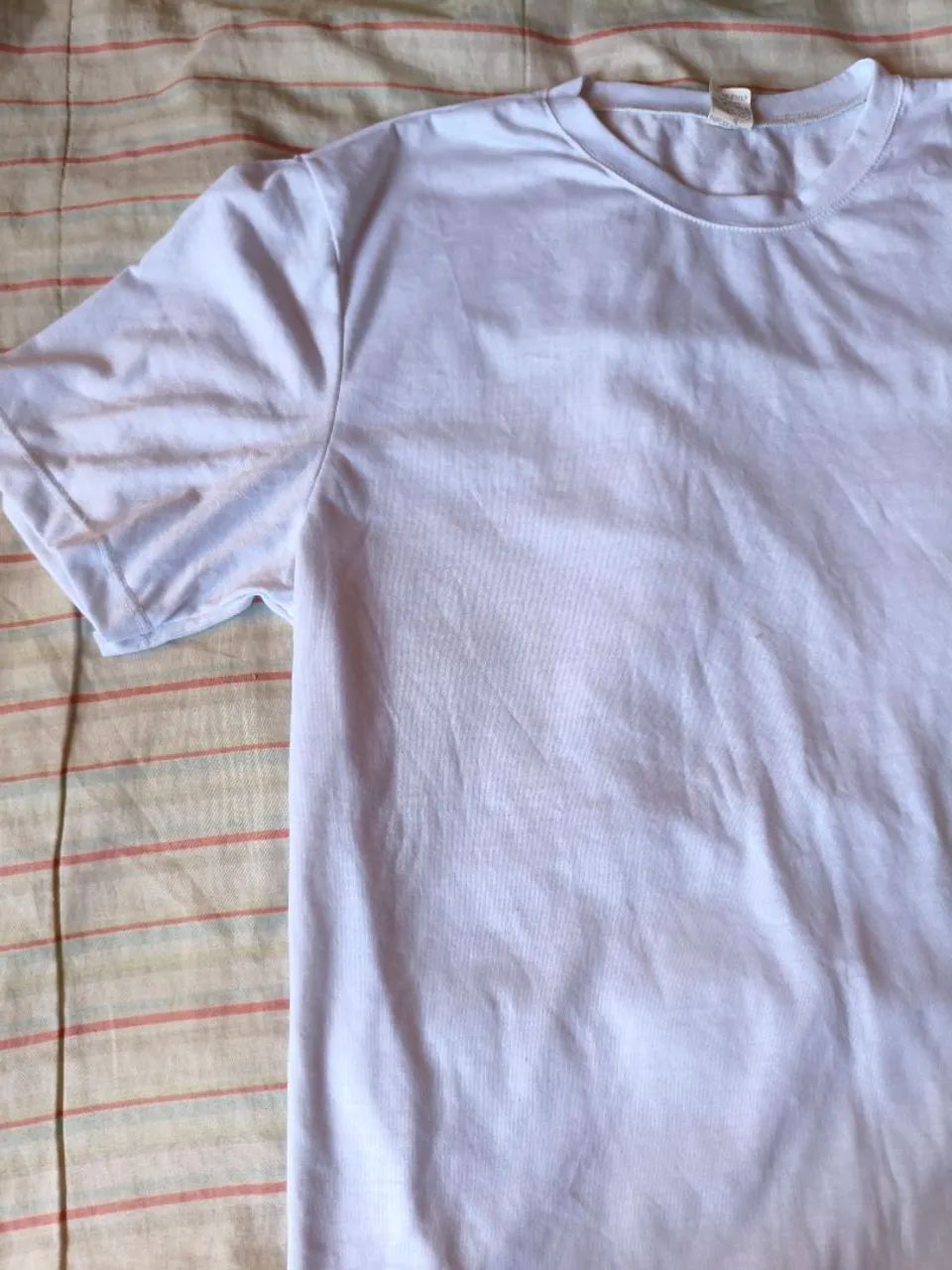 Camisa branca básica M - Foto 2