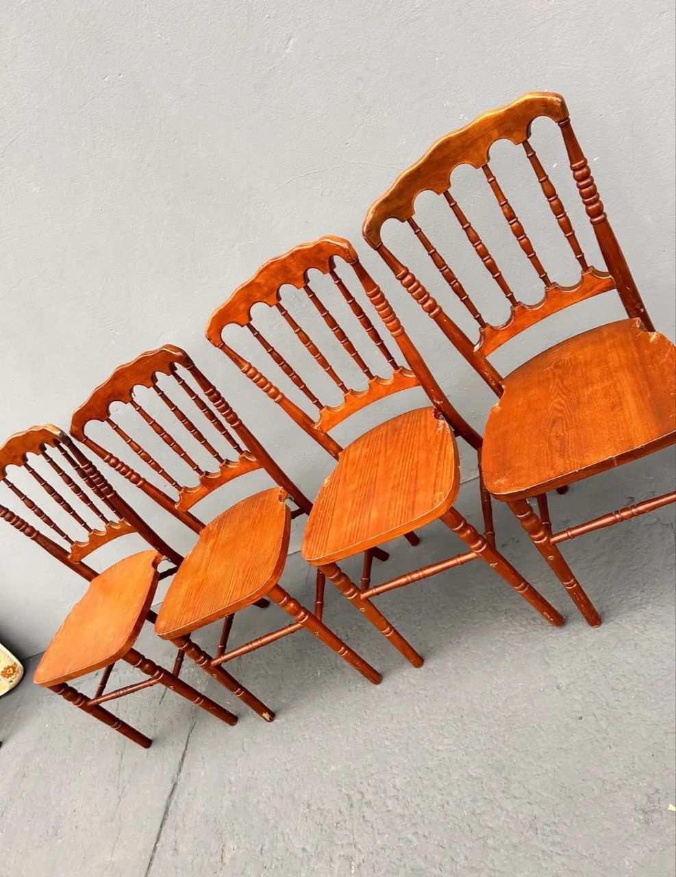 Cadeiras de Madeira Maciça- Estilo Clássica - Foto 5