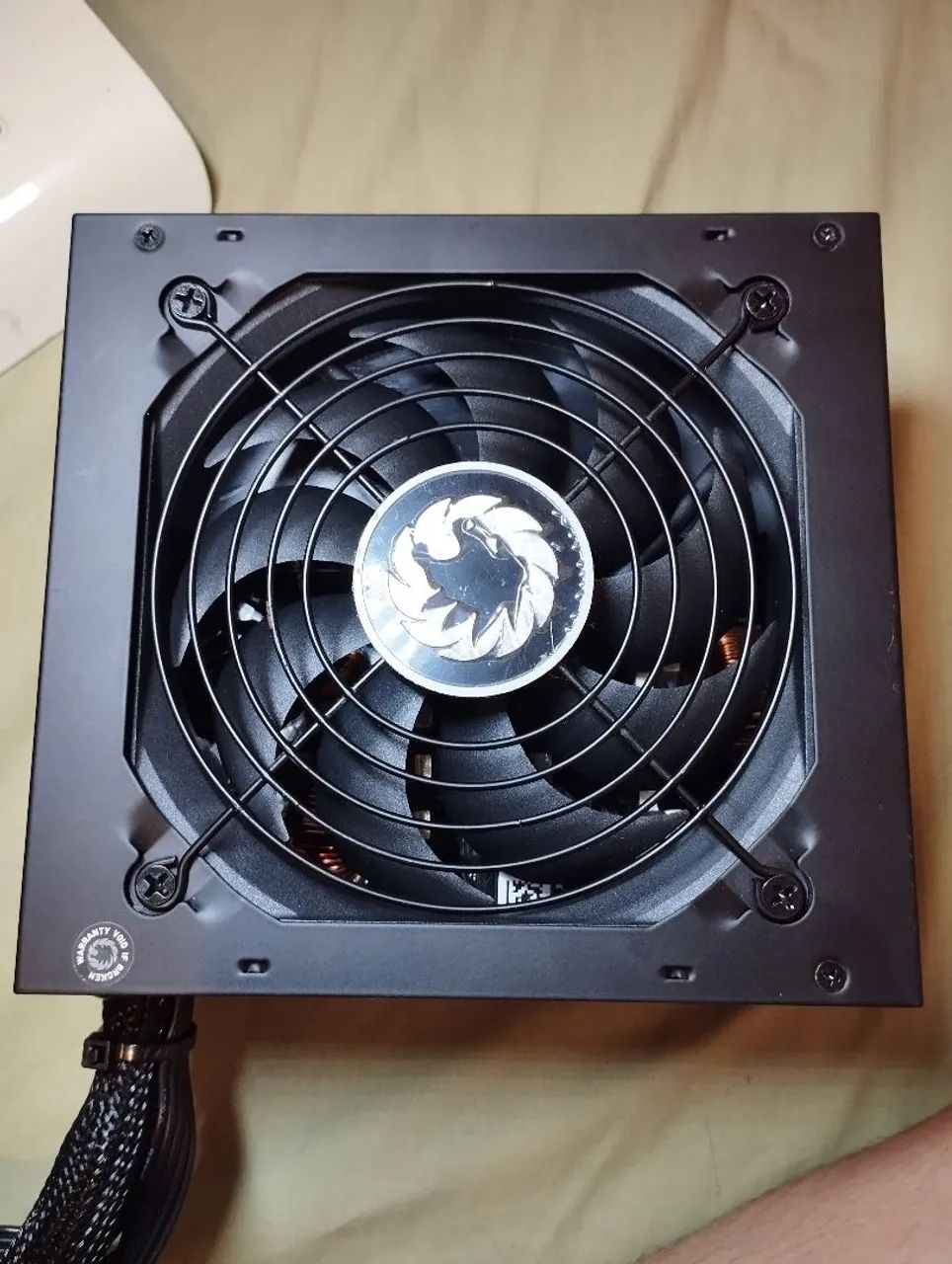 QUEIMADA: fonte gamemax 600w para desmanche - Foto 4