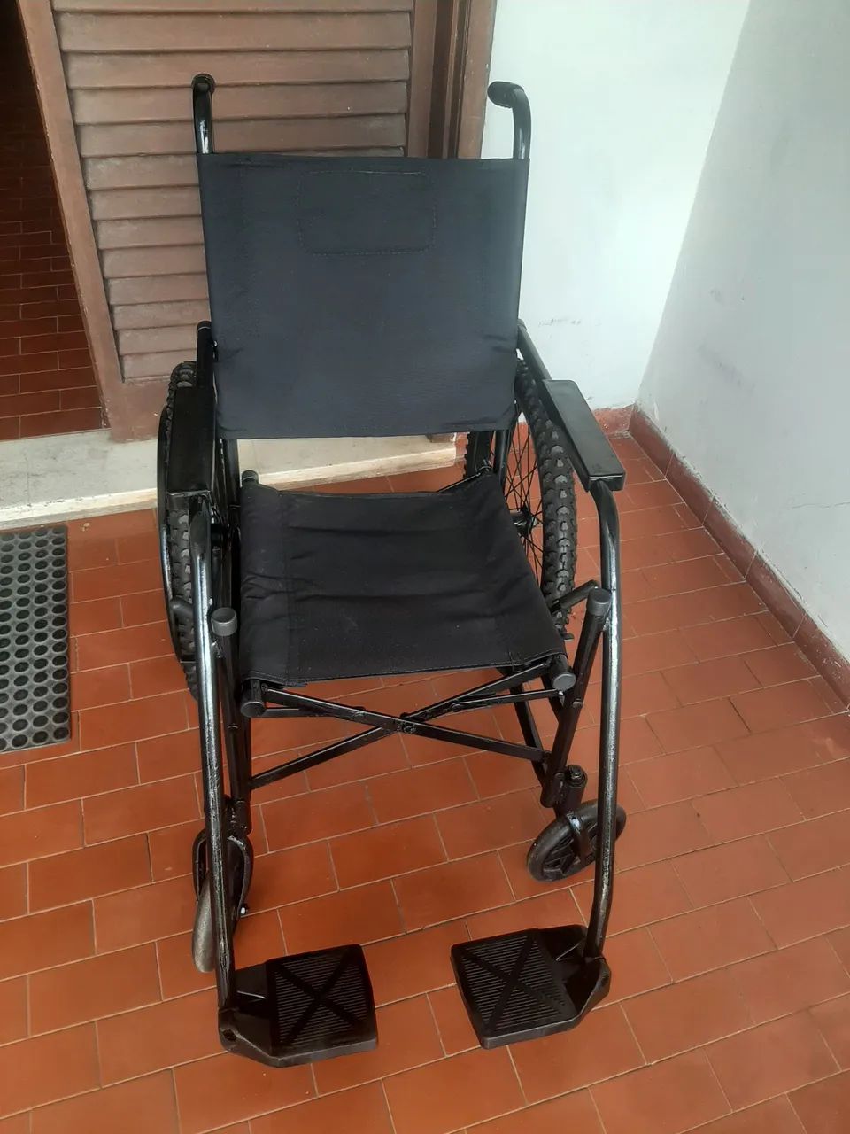 Cadeira de rodas infantil  - Foto 3