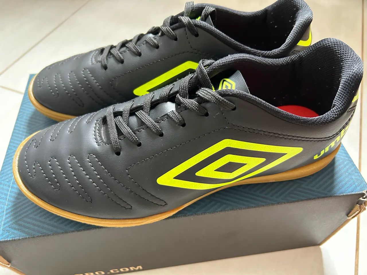 Vendo chuteira da umbro - Foto 4