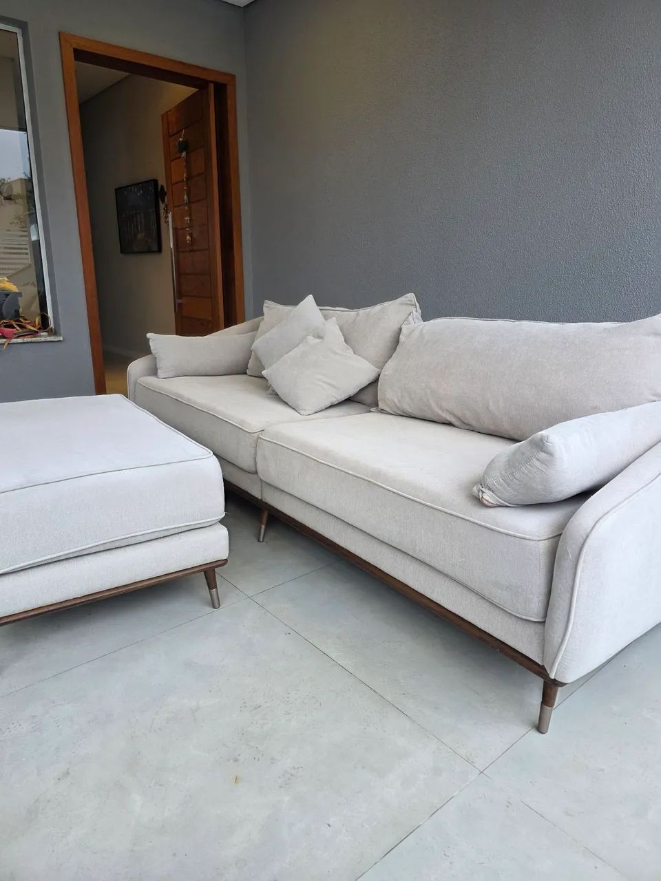 SOFA MADEIRA MACIÇA