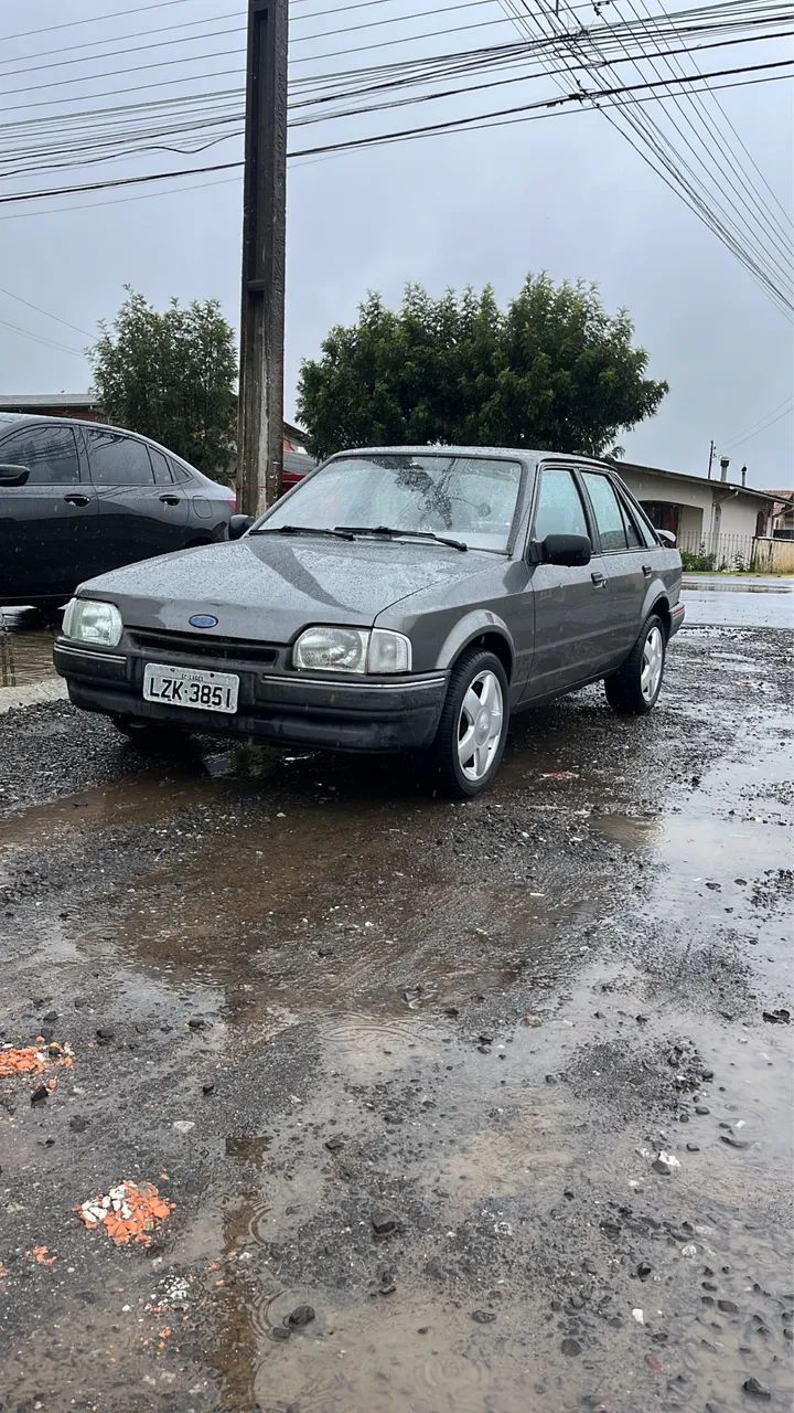 Ford Escort Guarujá 1.8 4P 1992