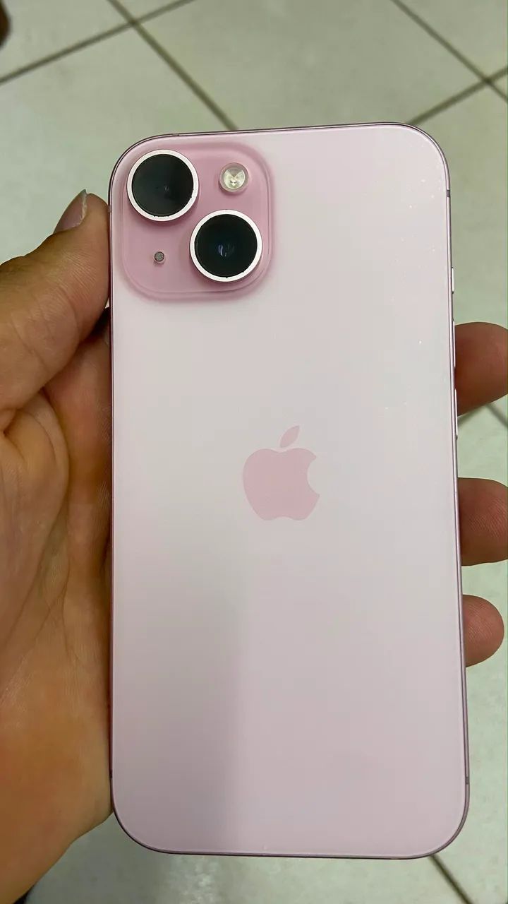 Vende-se iPhone 15 - Rosa - 128 GB - Bateria 86% - Foto 4