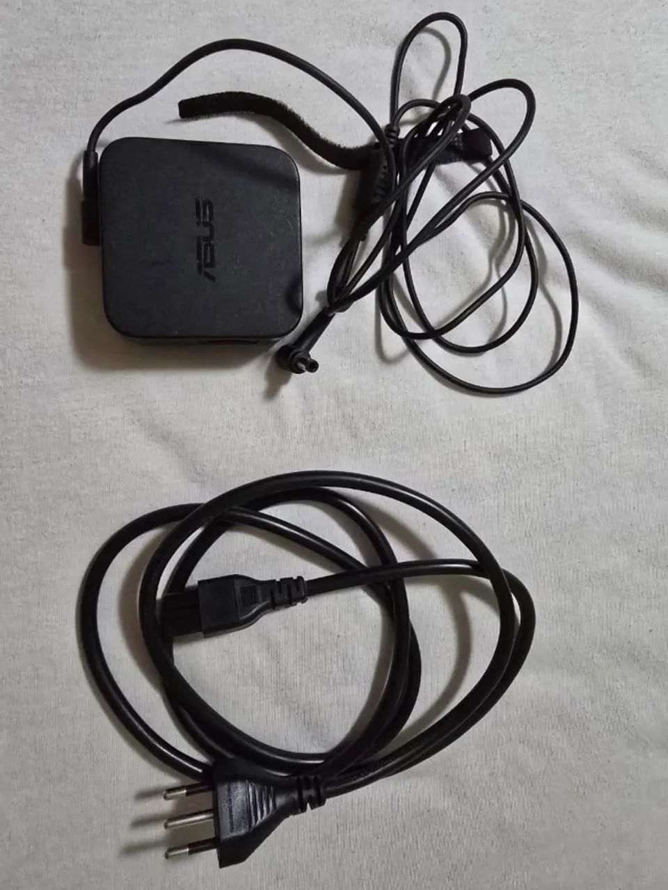 Fonte Original ASUS 65W (19V 3.42A) - Perfeito Estado