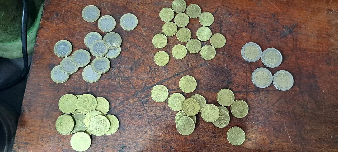 Lote de moedas antigas estrangeiras 