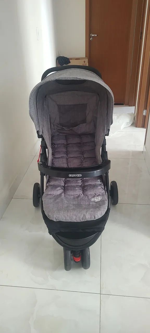 Carrinho de bebê. E bebê conforto Cosco  - Foto 3