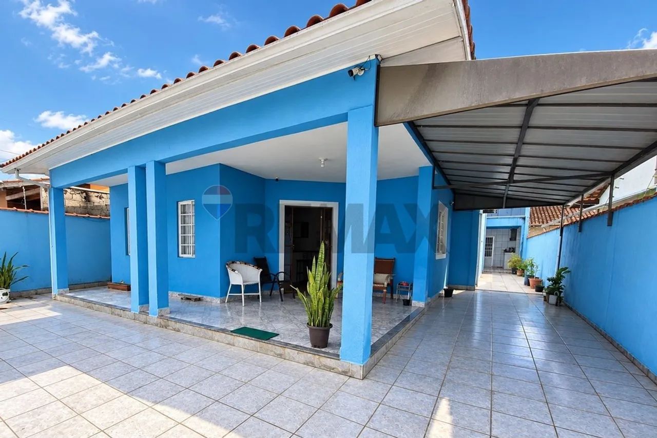 Casa com Piscina e 4 Suítes em Caraguatatuba - Foto 2