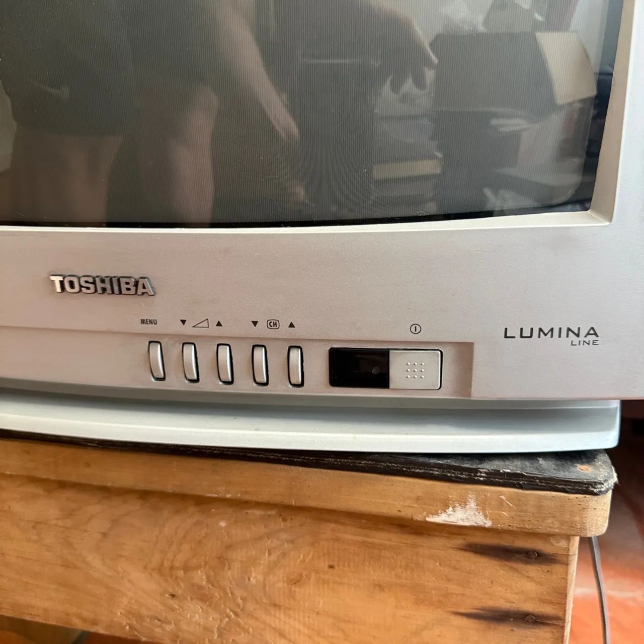 TV Tubo Toshiba Lumina 20 Polegadas Com Controle E Nota Fiscal - Foto 2