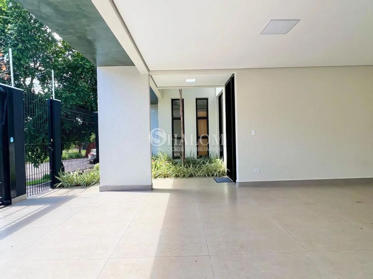 Casa à venda em Maringá, Jardim Itália, com 3 suítes, com 213 m² - Foto 3