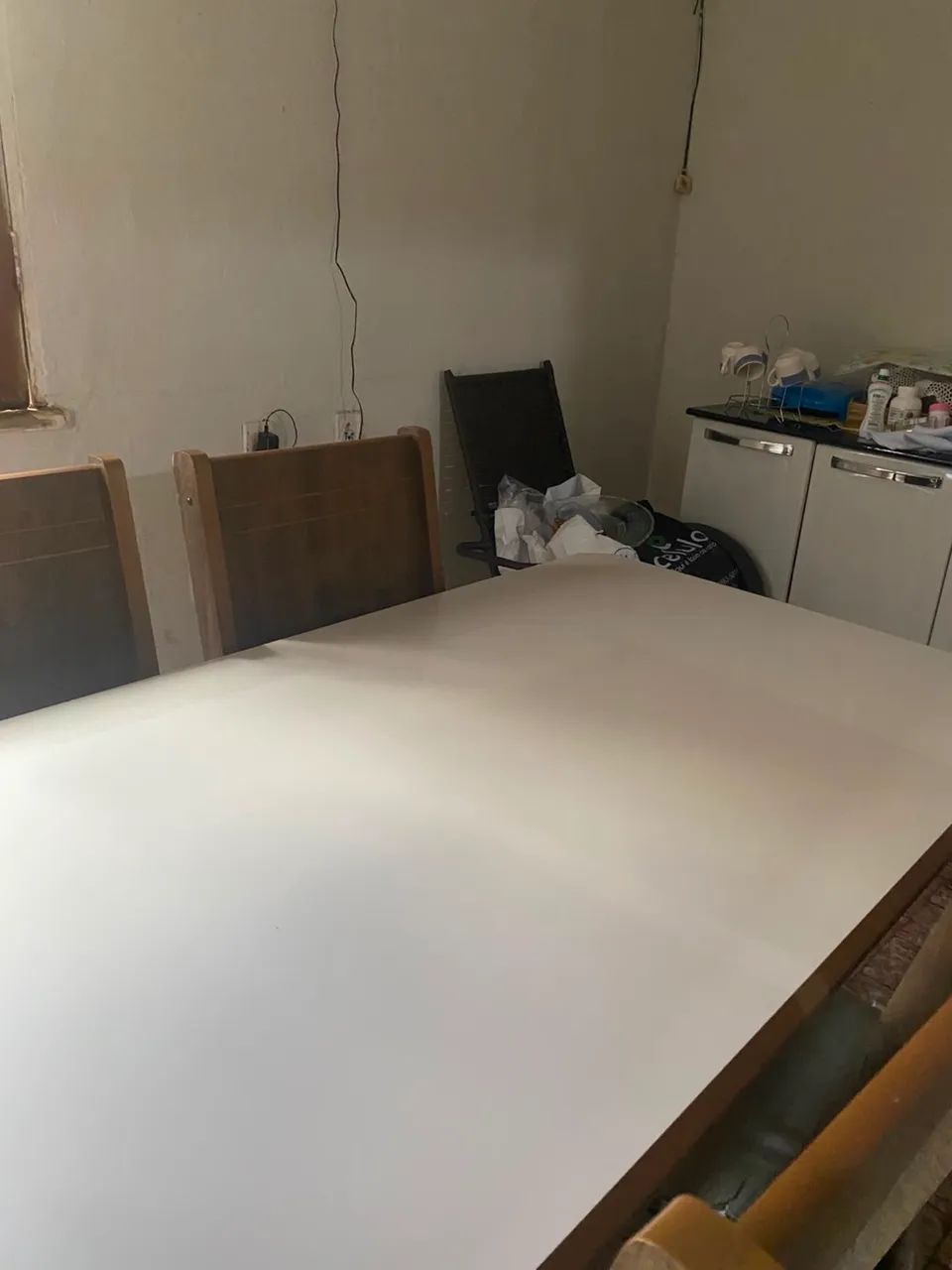 Vendo Mesa de jantar / com 4 lugares 650$ pra vender logo - Foto 2