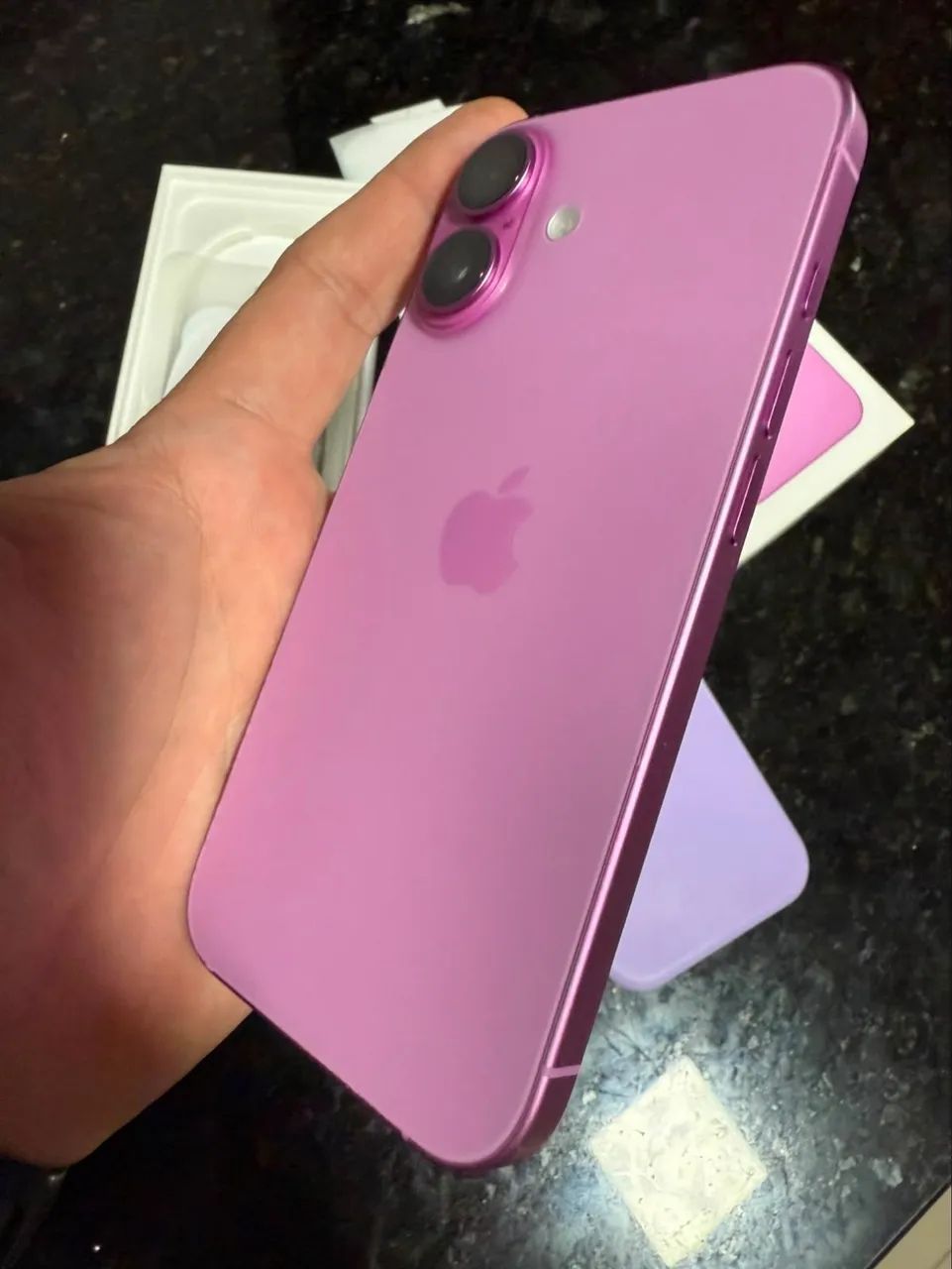 iPhone 16 novinho 